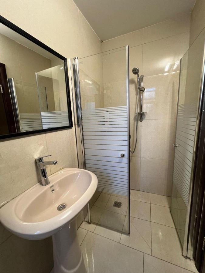 Central Ben Yehuda Apartment Yerusalem Bagian luar foto